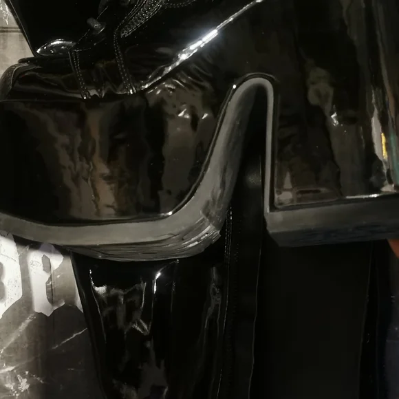 DEMONIA CAMEL-300 - Picture 6 of 9